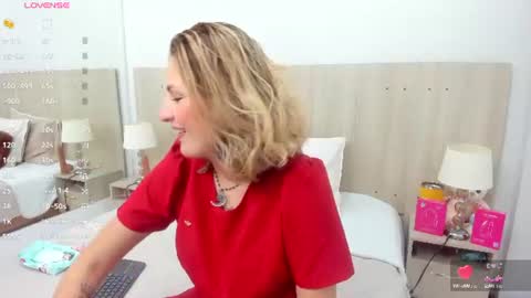 Lesly Santodomingo online show from July 13, 2026, 11:13 am