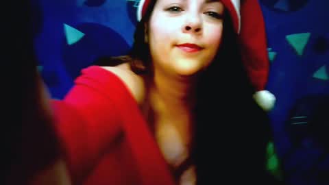 Lesly moon online show from December 25, 2024, 11:10 pm
