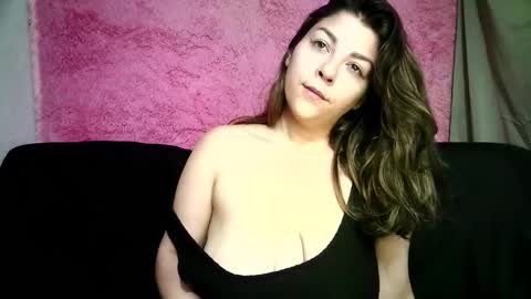 Lesly moon online show from January 6, 2026, 12:58 am