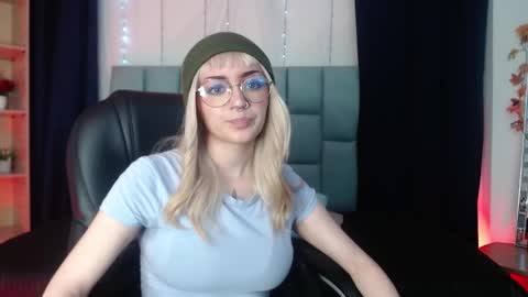 Less  online show from March 9, 2025, 11:25 am