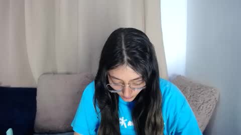 lessliee online show from March 29, 2026, 7:08 am