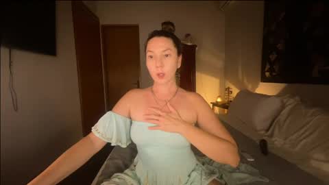 Snapshot of lessya_magic chatting on May 24, 2026, 12:43 pm lessya_magic online show from May 24, 2026, 12:43 pm