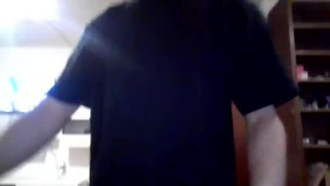 Snapshot of lestaro chatting on May 7, 2026, 6:35 pm neoglo online show from May 7, 2026, 6:35 pm