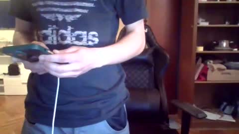 Snapshot of lestaro chatting on July 14, 2026, 8:58 pm neoglo online show from July 14, 2026, 8:58 pm
