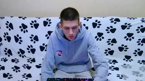 lester_broo online show from April 18, 2026, 9:48 pm