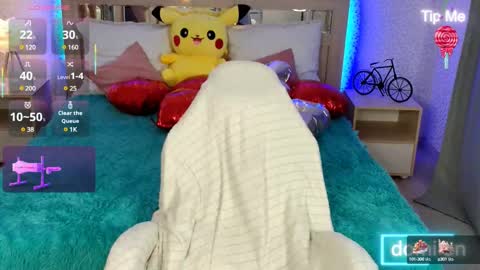 Snapshot of lesyahayes chatting on February 23, 2025, 8:11 pm Lesya online show from February 23, 2025, 8:11 pm