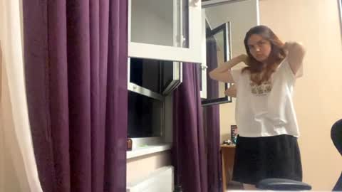 Milena online show from July 28, 2026, 9:03 pm