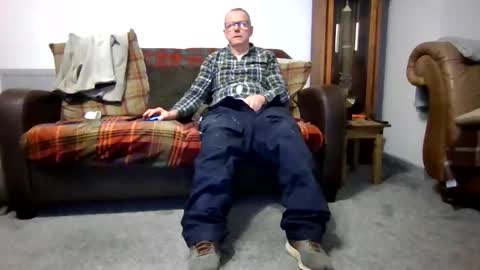 Snapshot of letmestrip chatting on February 10, 2026, 11:42 pm paul online show from February 10, 2026, 11:42 pm