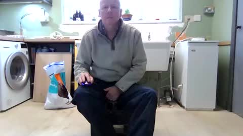 Snapshot of letmestrip chatting on February 15, 2026, 11:19 am paul online show from February 15, 2026, 11:19 am