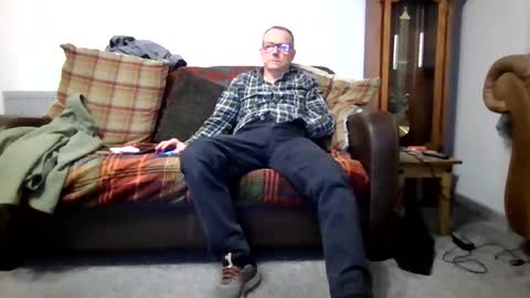 Snapshot of letmestrip chatting on February 24, 2026, 12:08 am paul online show from February 24, 2026, 12:08 am