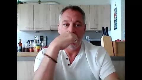 Snapshot of letshavefun2gether68 chatting on May 31, 2026, 10:44 am letshavefun2gether68 online show from May 31, 2026, 10:44 am