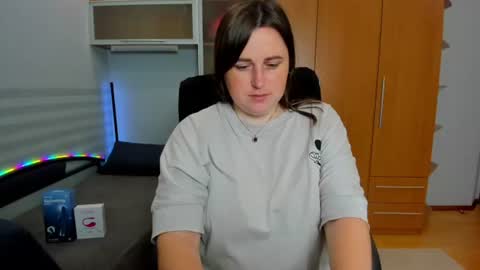 Naomi online show from July 23, 2026, 6:33 am