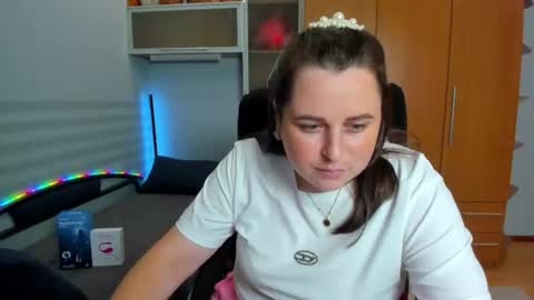 Naomi online show from July 28, 2026, 12:48 pm