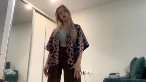 Snapshot of lettieharkin chatting on April 21, 2026, 1:17 pm Kate online show from April 21, 2026, 1:17 pm
