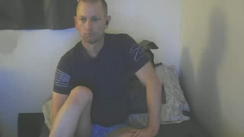 Snapshot of letzbenawtty2026 chatting on July 4, 2026, 10:32 am arizona222222 online show from July 4, 2026, 10:32 am