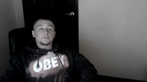 lev1ngston online show from January 29, 2025, 4:58 am