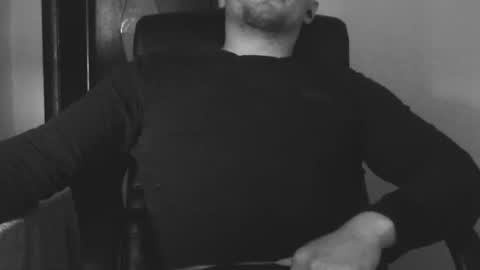 lev1ngston online show from September 22, 2025, 11:23 am