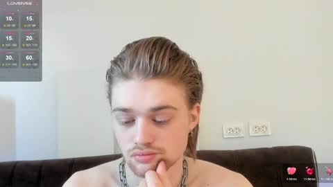 Snapshot of lev_miller chatting on April 28, 2026, 12:21 pm lev_miller online show from April 28, 2026, 12:21 pm