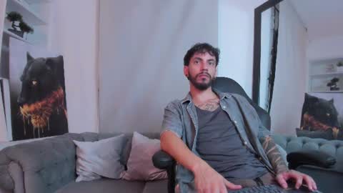 Snapshot of leviwolff chatting on July 22, 2026, 4:48 am leviwolff online show from July 22, 2026, 4:48 am