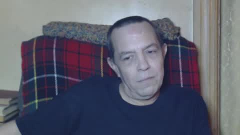 Snapshot of levon48 chatting on December 13, 2024, 1:15 am levon48 online show from December 13, 2024, 1:15 am