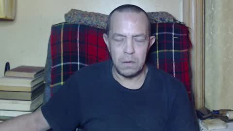 Snapshot of levon48 chatting on February 5, 2025, 1:15 am levon48 online show from February 5, 2025, 1:15 am