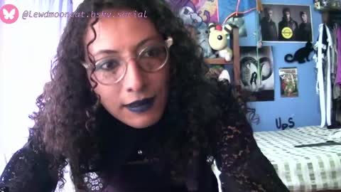 Snapshot of lewd_mooncat chatting on April 16, 2026, 6:52 pm Lewd Mooncat online show from April 16, 2026, 6:52 pm