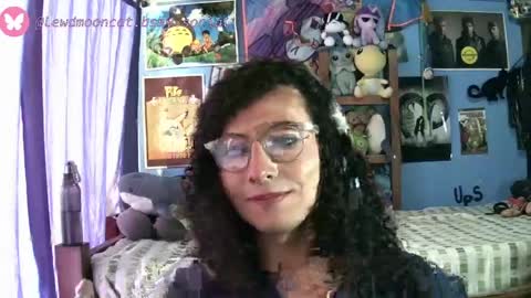 Snapshot of lewd_mooncat chatting on May 5, 2026, 9:34 pm Lewd Mooncat online show from May 5, 2026, 9:34 pm