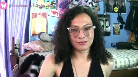 Snapshot of lewd_mooncat chatting on May 15, 2026, 6:37 pm Lewd Mooncat online show from May 15, 2026, 6:37 pm