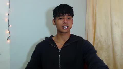 i  am lewis ly EDUARDO MEMDOZA15 online show from March 10, 2026, 2:33 pm