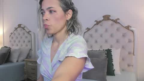    online show from October 20, 2025, 11:32 am