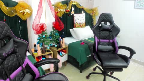 Snapshot of lexaderuso chatting on December 31, 2024, 11:42 am LexaDeRuso online show from December 31, 2024, 11:42 am