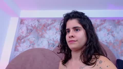 Snapshot of lexaderuso chatting on January 14, 2025, 2:40 am LexaDeRuso online show from January 14, 2025, 2:40 am