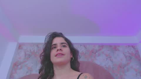 Snapshot of lexaderuso chatting on January 22, 2025, 7:56 pm LexaDeRuso online show from January 22, 2025, 7:56 pm