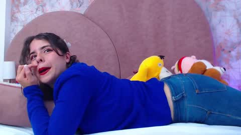 Snapshot of lexaderuso chatting on March 4, 2025, 11:22 pm LexaDeRuso online show from March 4, 2025, 11:22 pm