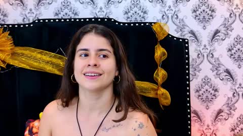 LexaDeRuso online show from December 17, 2025, 8:15 pm