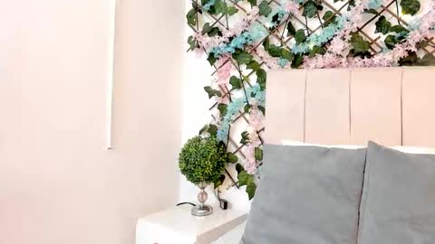 Gabrielle online show from October 30, 2025, 10:27 am