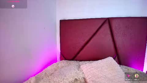 Lexi Howard  online show from July 26, 2026, 5:53 pm