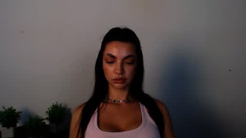 Alexia online show from July 28, 2026, 3:21 pm