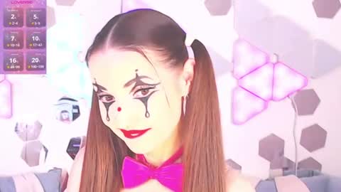 Alexia online show from June 18, 2026, 8:02 pm