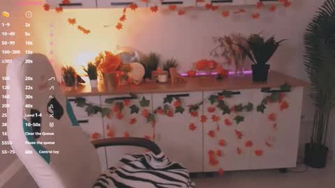 Snapshot of lexi_terele chatting on November 14, 2025, 9:30 am Lexy - Follow me online show from November 14, 2025, 9:30 am