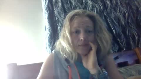 Snapshot of lexi_west_83 chatting on July 21, 2026, 10:39 am lexi_west_83 online show from July 21, 2026, 10:39 am