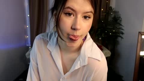 Vicki online show from January 10, 2025, 2:45 pm