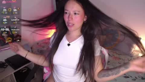 Lexie Thompson   8pm  0000am -5 online show from September 29, 2025, 11:20 pm