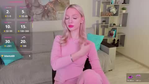 Snapshot of lexieblonde chatting on February 4, 2026, 11:16 am lexieblonde online show from February 4, 2026, 11:16 am