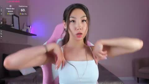 Lexie  dont forget to thumbs up me  online show from July 23, 2026, 2:31 am