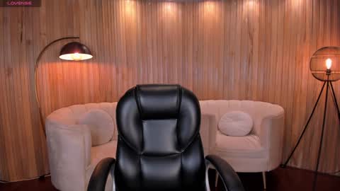 Lexie  online show from December 18, 2024, 7:41 pm