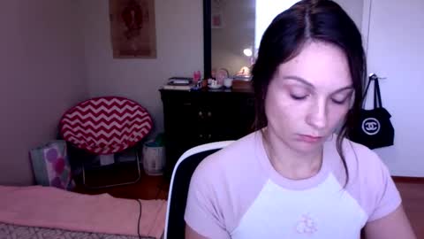 Snapshot of lexwyoex chatting on December 17, 2025, 7:31 pm lexwyoex online show from December 17, 2025, 7:31 pm
