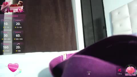 Snapshot of lexxi_ross chatting on February 18, 2025, 1:43 am LEXXI online show from February 18, 2025, 1:43 am