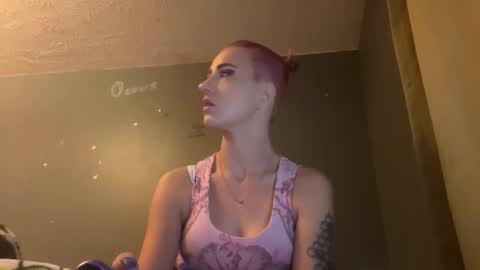 Snapshot of lexxndemm chatting on December 16, 2024, 6:10 am lexxndemm online show from December 16, 2024, 6:10 am