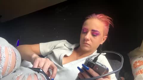 Snapshot of lexxndemm chatting on December 21, 2024, 8:43 pm lexxndemm online show from December 21, 2024, 8:43 pm